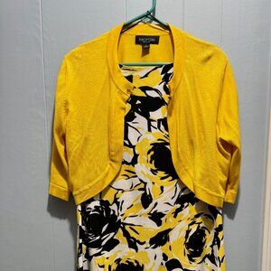 Springtime dress with short sleeved sweater